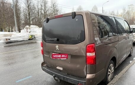 Peugeot Traveller I, 2017 год, 3 000 000 рублей, 5 фотография