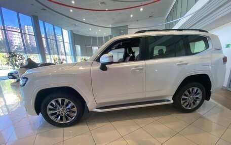 Toyota Land Cruiser, 2022 год, 12 300 000 рублей, 4 фотография