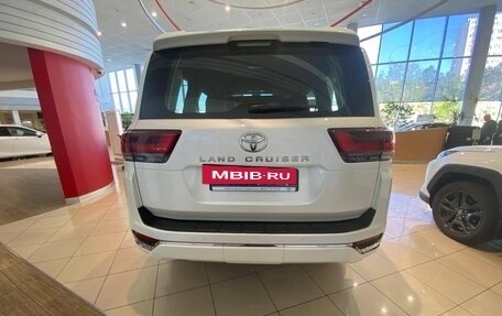 Toyota Land Cruiser, 2022 год, 12 300 000 рублей, 6 фотография