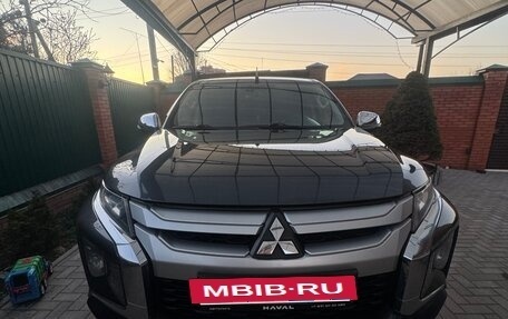Mitsubishi L200 IV рестайлинг, 2020 год, 3 250 000 рублей, 8 фотография