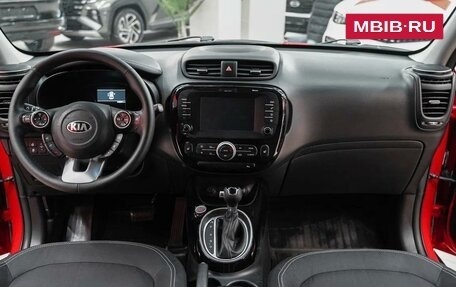 KIA Soul II рестайлинг, 2018 год, 1 290 000 рублей, 8 фотография