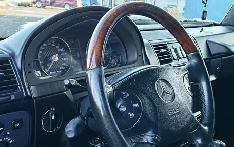 Mercedes-Benz G-Класс W463 рестайлинг _ii, 2002 год, 2 600 000 рублей, 11 фотография