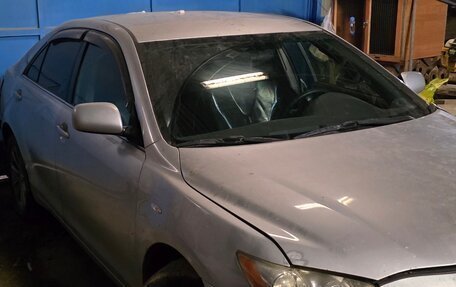 Toyota Camry, 2008 год, 595 000 рублей, 3 фотография