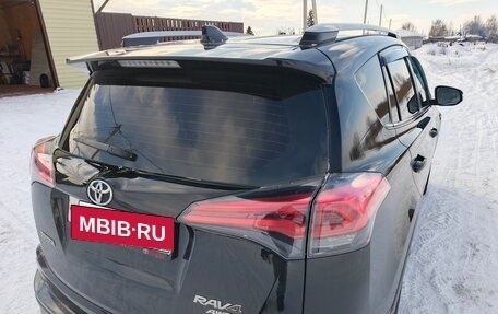 Toyota RAV4, 2018 год, 2 500 000 рублей, 3 фотография