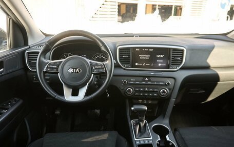 KIA Sportage IV рестайлинг, 2020 год, 2 741 000 рублей, 8 фотография