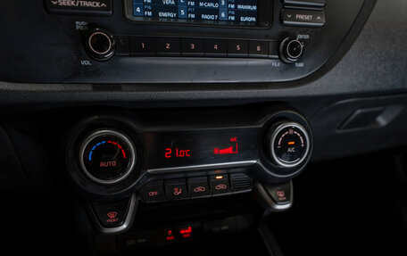 KIA Rio IV, 2017 год, 990 000 рублей, 18 фотография