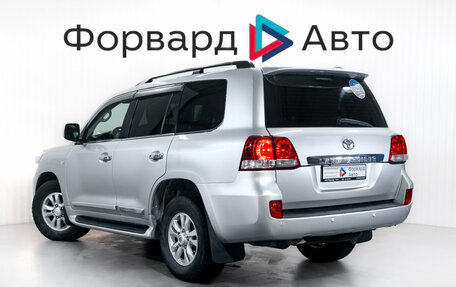 Toyota Land Cruiser 200, 2010 год, 2 550 000 рублей, 6 фотография