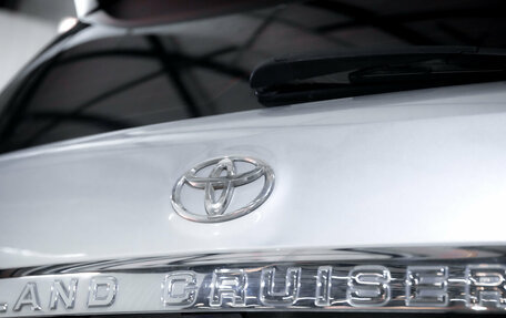 Toyota Land Cruiser 200, 2010 год, 2 550 000 рублей, 12 фотография