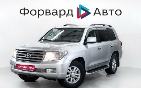 Toyota Land Cruiser 200, 2010 год, 2 550 000 рублей, 4 фотография
