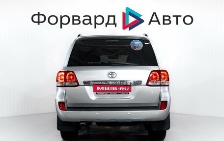 Toyota Land Cruiser 200, 2010 год, 2 550 000 рублей, 7 фотография