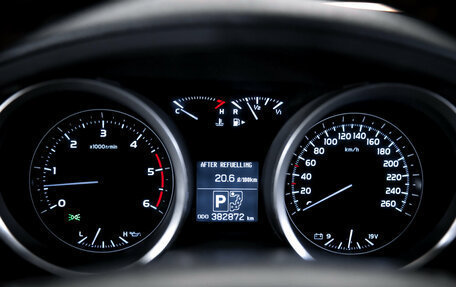 Toyota Land Cruiser 200, 2010 год, 2 550 000 рублей, 17 фотография