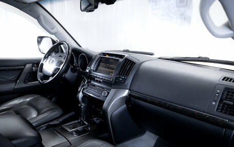 Toyota Land Cruiser 200, 2010 год, 2 550 000 рублей, 18 фотография