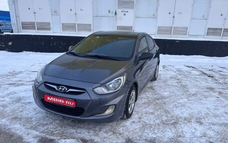 Hyundai Solaris II рестайлинг, 2013 год, 630 000 рублей, 1 фотография