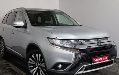 Mitsubishi Outlander III рестайлинг 3, 2019 год, 2 179 000 рублей, 1 фотография