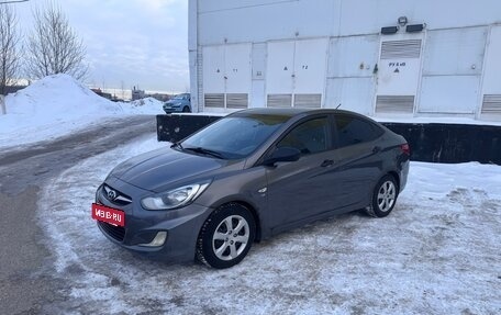 Hyundai Solaris II рестайлинг, 2013 год, 630 000 рублей, 2 фотография