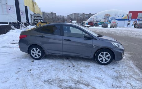 Hyundai Solaris II рестайлинг, 2013 год, 630 000 рублей, 6 фотография