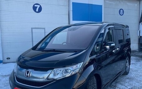 Honda Stepwgn IV, 2016 год, 1 950 000 рублей, 4 фотография