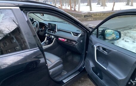 Toyota RAV4, 2020 год, 2 400 000 рублей, 7 фотография