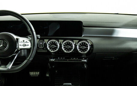 Mercedes-Benz CLA, 2021 год, 2 990 000 рублей, 14 фотография