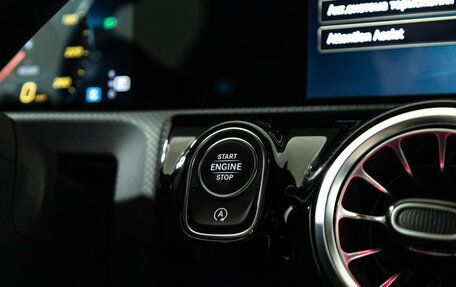 Mercedes-Benz CLA, 2021 год, 2 990 000 рублей, 17 фотография