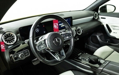 Mercedes-Benz CLA, 2021 год, 2 990 000 рублей, 11 фотография