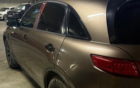 Infiniti FX I, 2005 год, 650 000 рублей, 12 фотография