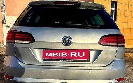 Volkswagen Golf VII, 2018 год, 1 750 000 рублей, 4 фотография