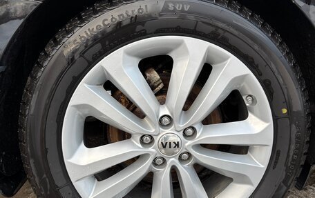 KIA Carnival III, 2017 год, 2 200 000 рублей, 5 фотография