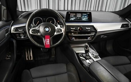 BMW 5 серия, 2018 год, 3 598 000 рублей, 6 фотография