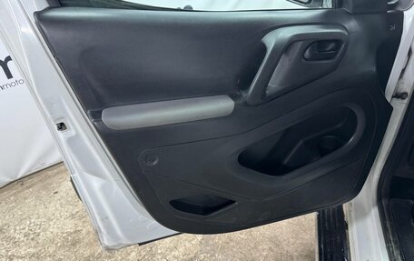 Peugeot Partner II рестайлинг 2, 2013 год, 549 000 рублей, 17 фотография