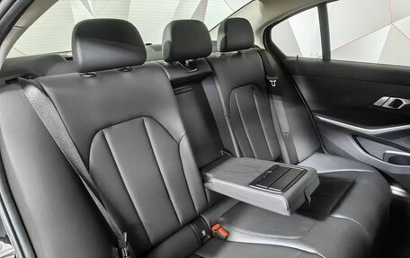 BMW 3 серия, 2020 год, 4 050 000 рублей, 14 фотография