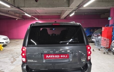 Dodge Caravan V, 2011 год, 1 680 000 рублей, 3 фотография