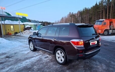 Toyota Highlander III, 2011 год, 2 100 000 рублей, 5 фотография