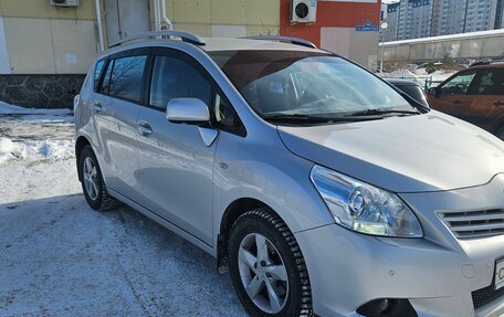 Toyota Verso I, 2012 год, 1 500 000 рублей, 3 фотография
