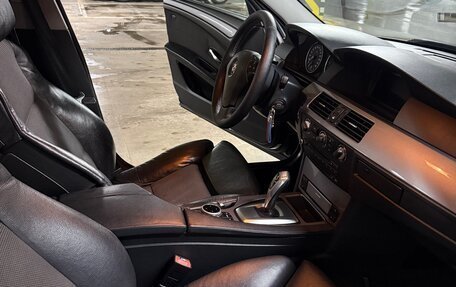 BMW 5 серия, 2008 год, 1 330 000 рублей, 10 фотография