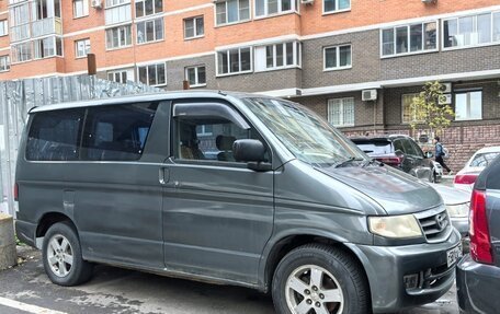 Mazda Bongo Friendee i рестайлинг, 1999 год, 450 000 рублей, 8 фотография