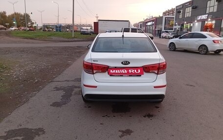 KIA Rio III рестайлинг, 2016 год, 1 080 000 рублей, 2 фотография