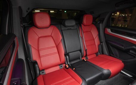 Porsche Cayenne III, 2024 год, 15 000 000 рублей, 26 фотография