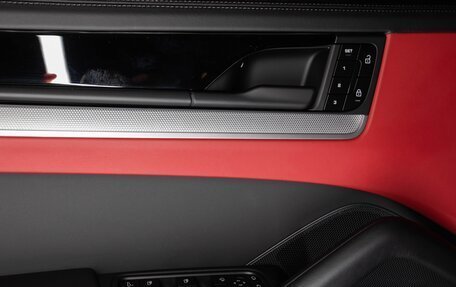 Porsche Cayenne III, 2024 год, 15 000 000 рублей, 33 фотография