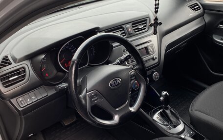 KIA Rio III рестайлинг, 2016 год, 10 фотография