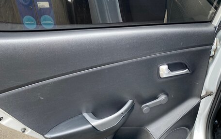 KIA Rio III рестайлинг, 2016 год, 15 фотография