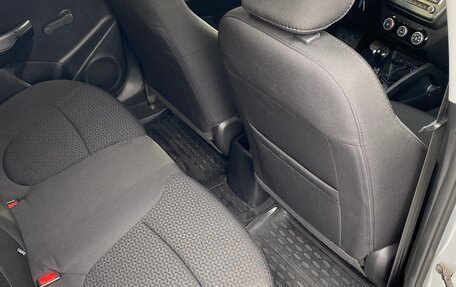 KIA Rio III рестайлинг, 2016 год, 18 фотография