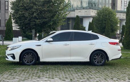 KIA Optima IV, 2018 год, 1 300 000 рублей, 2 фотография