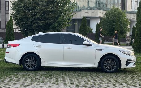 KIA Optima IV, 2018 год, 1 300 000 рублей, 3 фотография