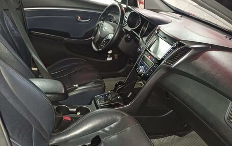 Hyundai Elantra V, 2012 год, 750 000 рублей, 10 фотография