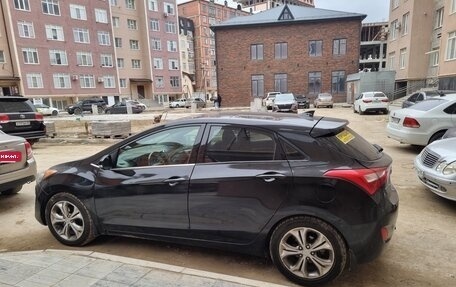 Hyundai Elantra V, 2012 год, 750 000 рублей, 4 фотография