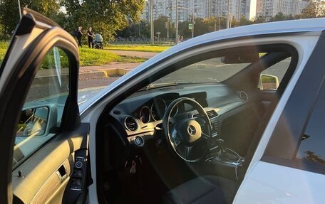 Mercedes-Benz C-Класс, 2011 год, 1 290 000 рублей, 10 фотография