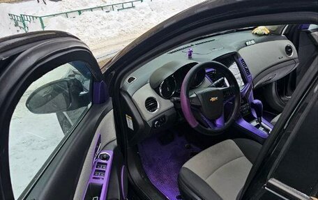 Chevrolet Cruze II, 2010 год, 610 000 рублей, 4 фотография