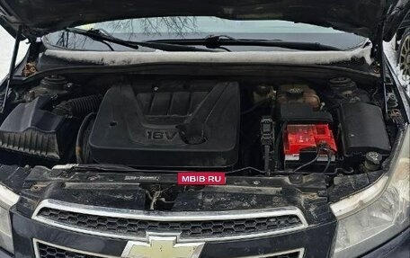 Chevrolet Cruze II, 2010 год, 610 000 рублей, 9 фотография