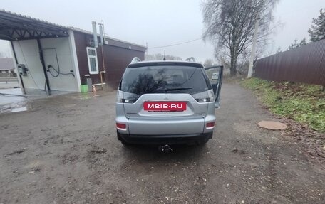 Mitsubishi Outlander III рестайлинг 3, 2010 год, 950 000 рублей, 3 фотография